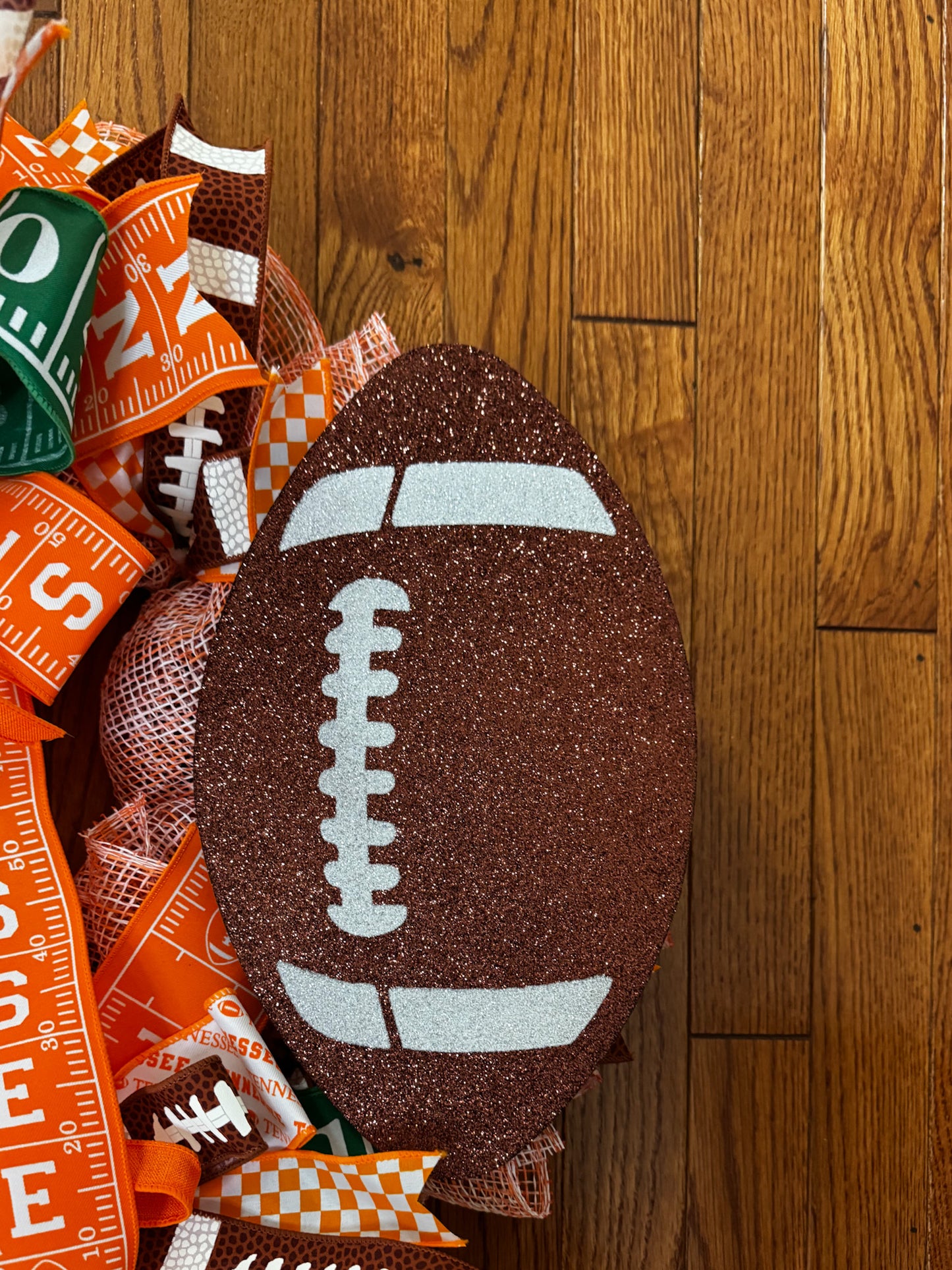 University of Tennessee Wreath, UT Vols Football Wreath, UT Vols Wreath, UT Football Wreath, Round University of Tennessee Wreath, Tennessee Ribbon, Fall Decor, Gift