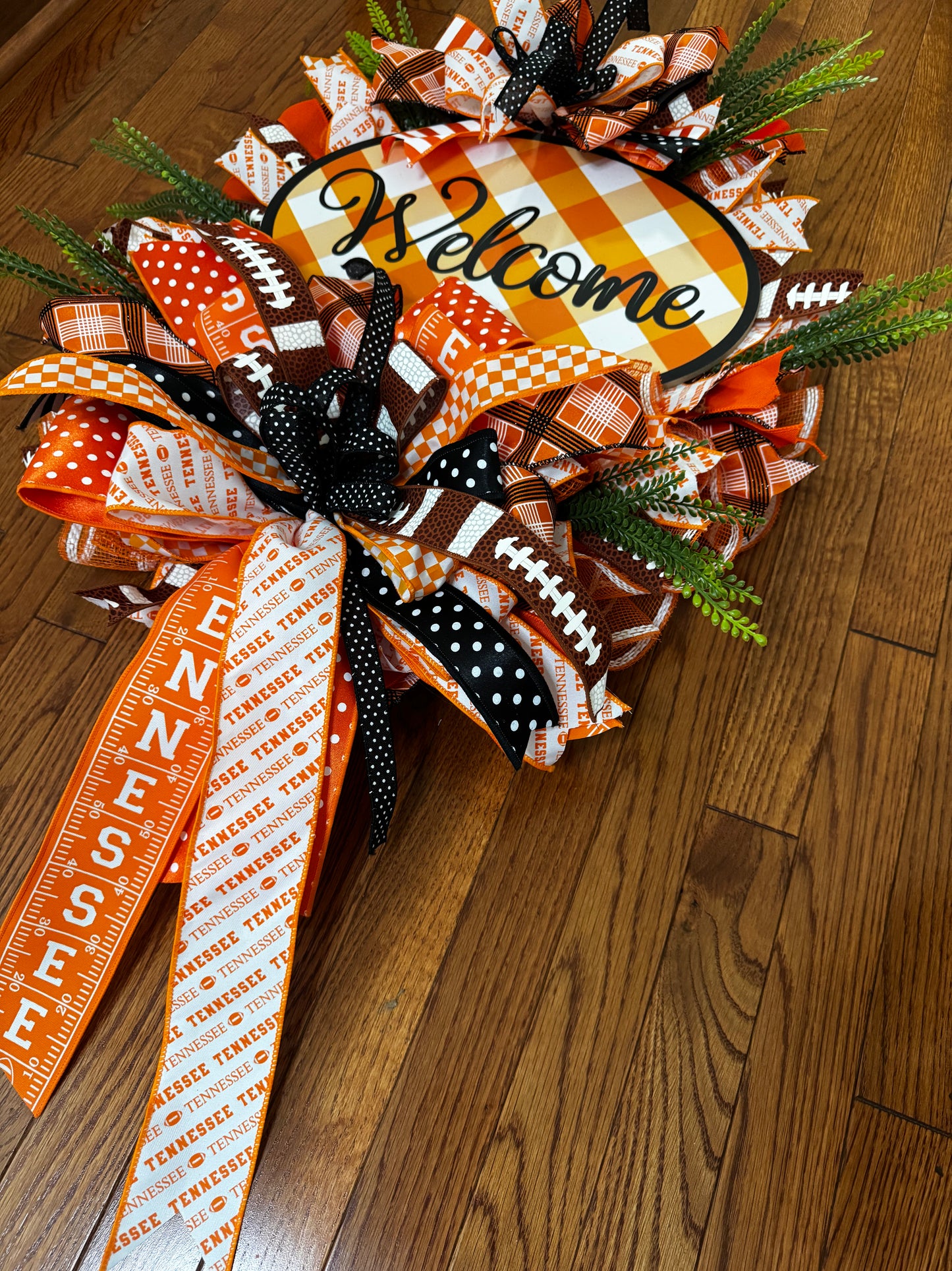 University of Tennessee Wreath, UT Vols Football Wreath, UT Vols Wreath, UT Football Wreath, Round University of Tennessee Wreath, Tennessee Ribbon, Fall Decor, Gift