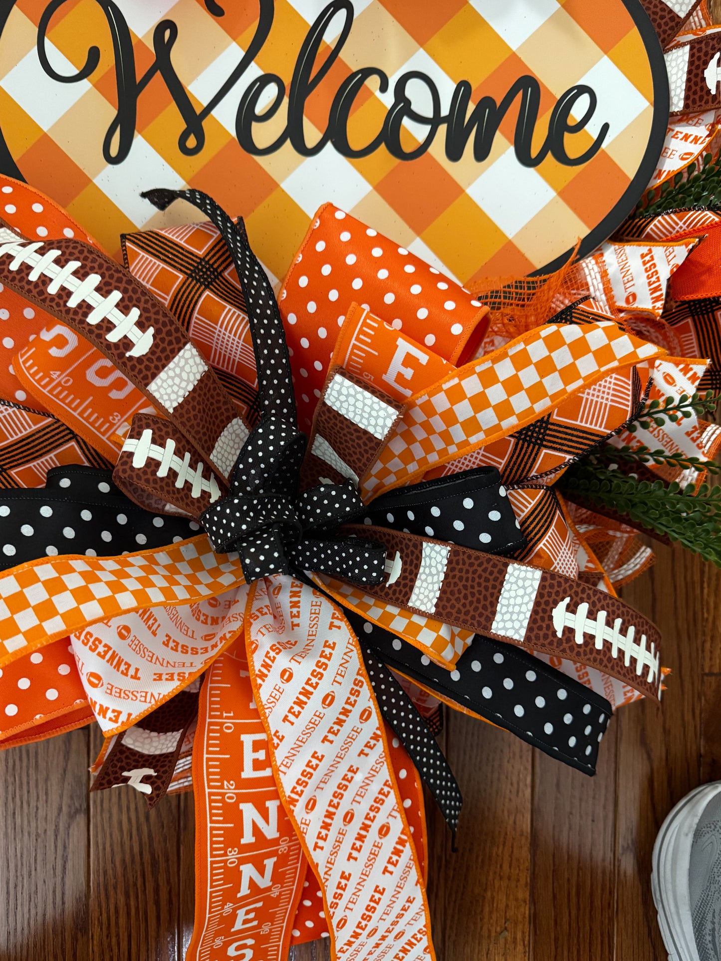 University of Tennessee Wreath, UT Vols Football Wreath, UT Vols Wreath, UT Football Wreath, Round University of Tennessee Wreath, Tennessee Ribbon, Fall Decor, Gift