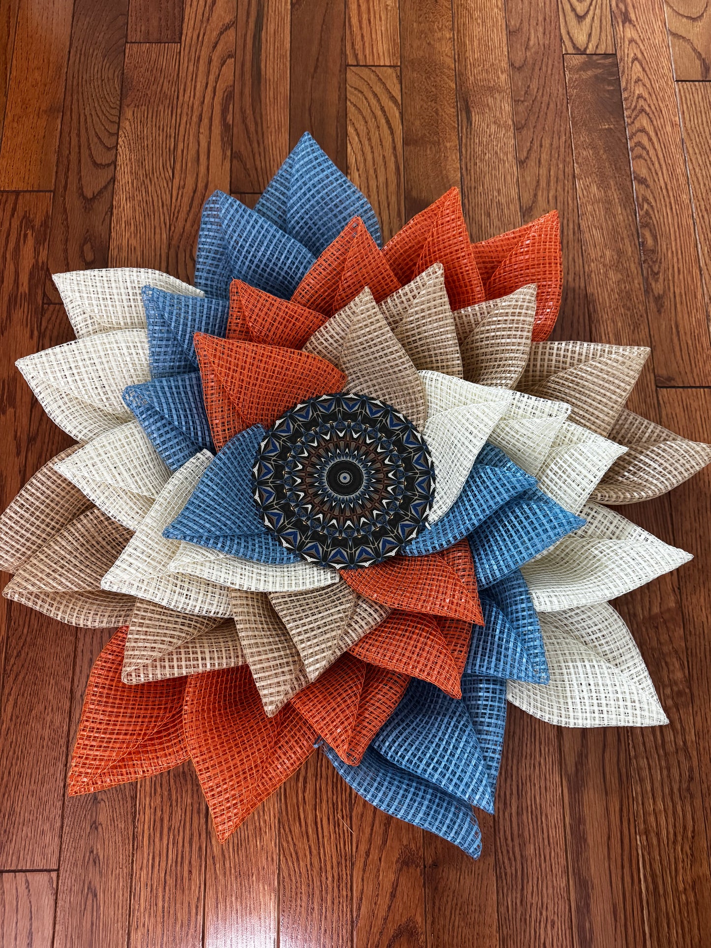 Four Swirl Fall Flower, Autumn wreath, Fall Wreath,  Fall Flower wreath, front door wreath, Storm door wreath,