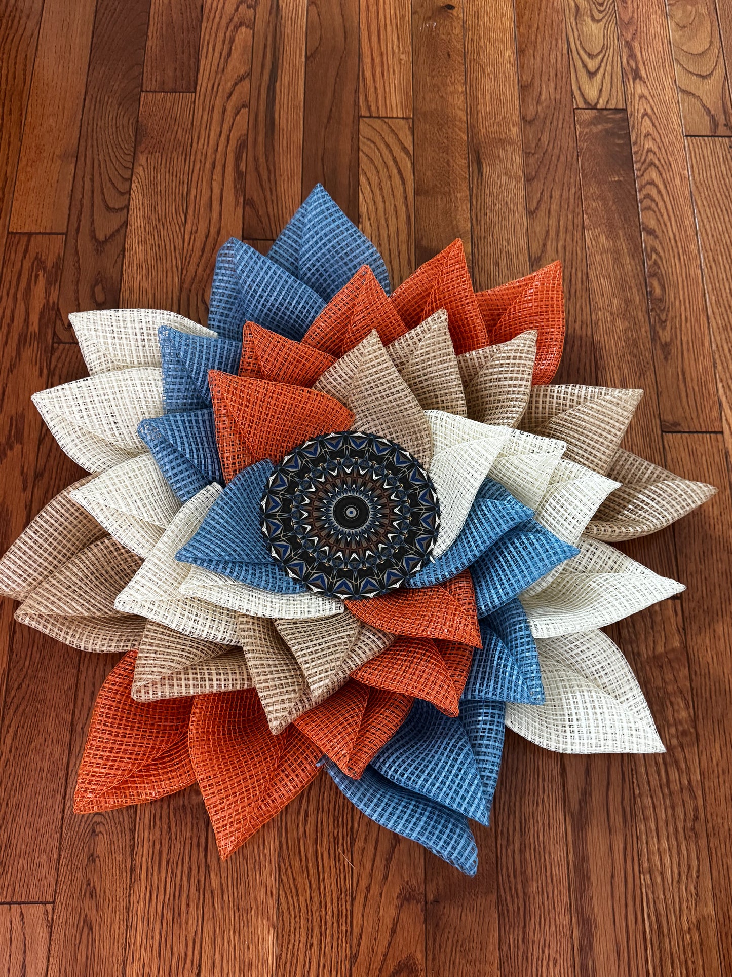 Four Swirl Fall Flower, Autumn wreath, Fall Wreath,  Fall Flower wreath, front door wreath, Storm door wreath,