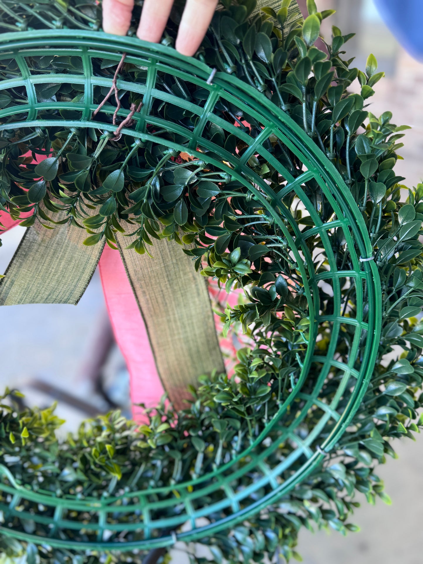🌿 Round Boxwood Greenery Wreath Base- bows not included 

UV-Resistant • High Quality • Interchangeable Bow Design
