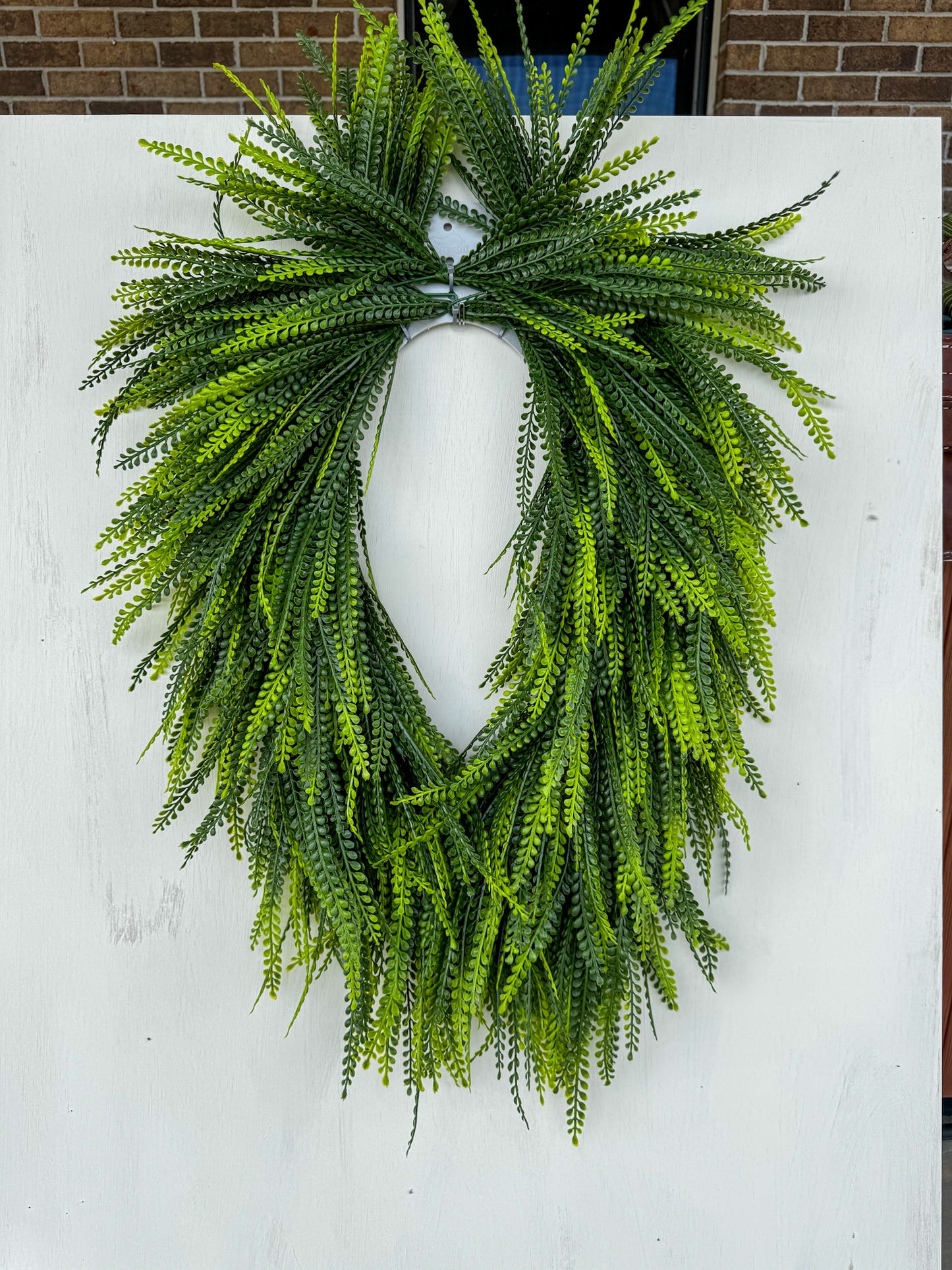 OVAL Beaded Green Wreath – A Year-Round Classic with Seasonal Charm