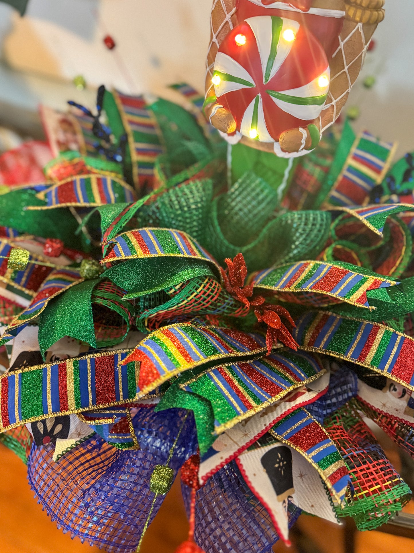 Gingerbread Peppermint Christmas Centerpiece