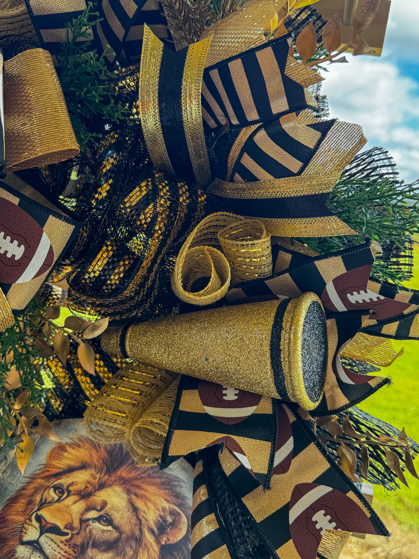 Dresden Lions Football Wreath – Black & Gold Game Day Door Decor